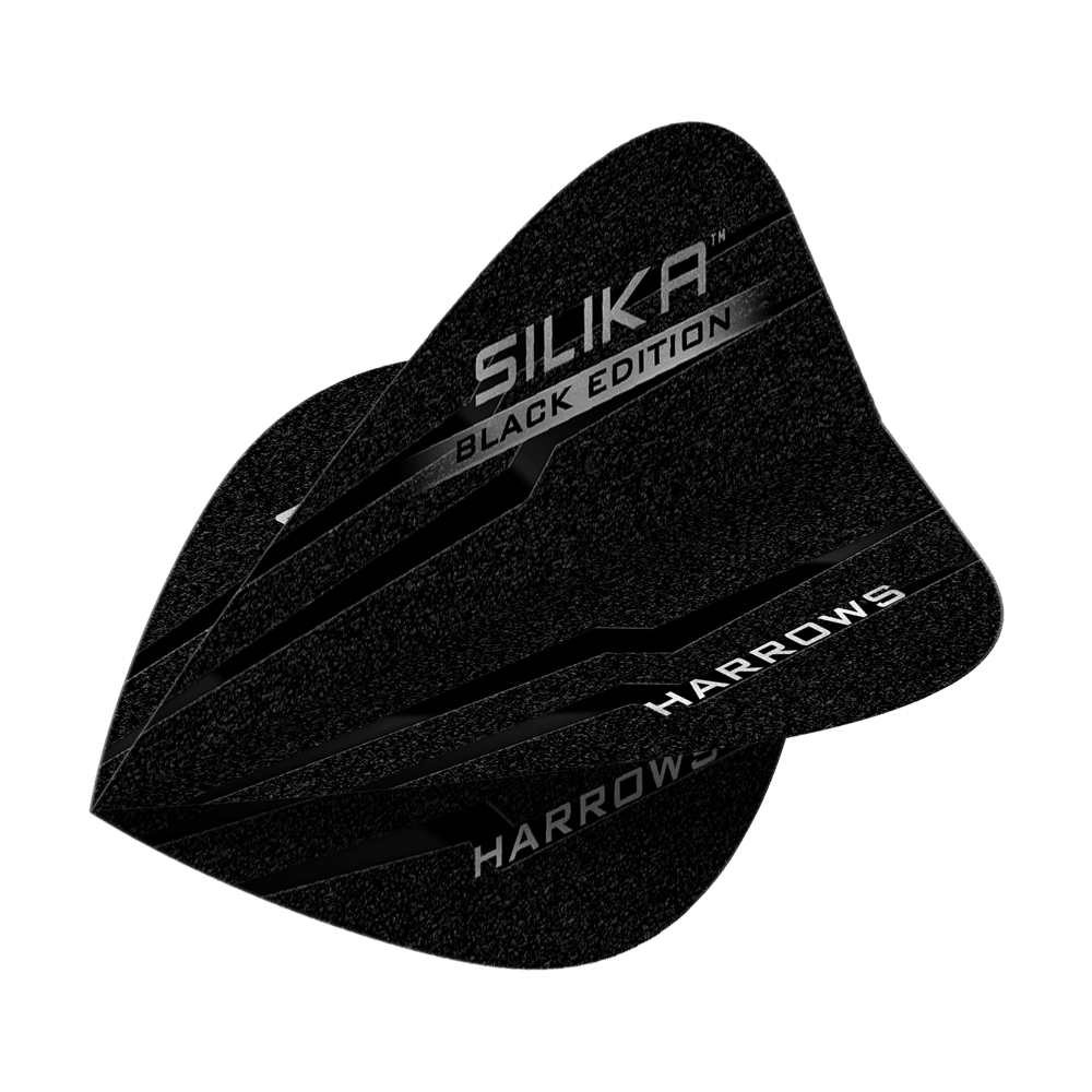 Vols de cerf-volant Harrows Silika Black Edition Das Bild zeigt die Harrows Silika Black-Edition Kite Flights. Die Flights sind schwarz mit silberner Schrift und haben ein modernes Design.