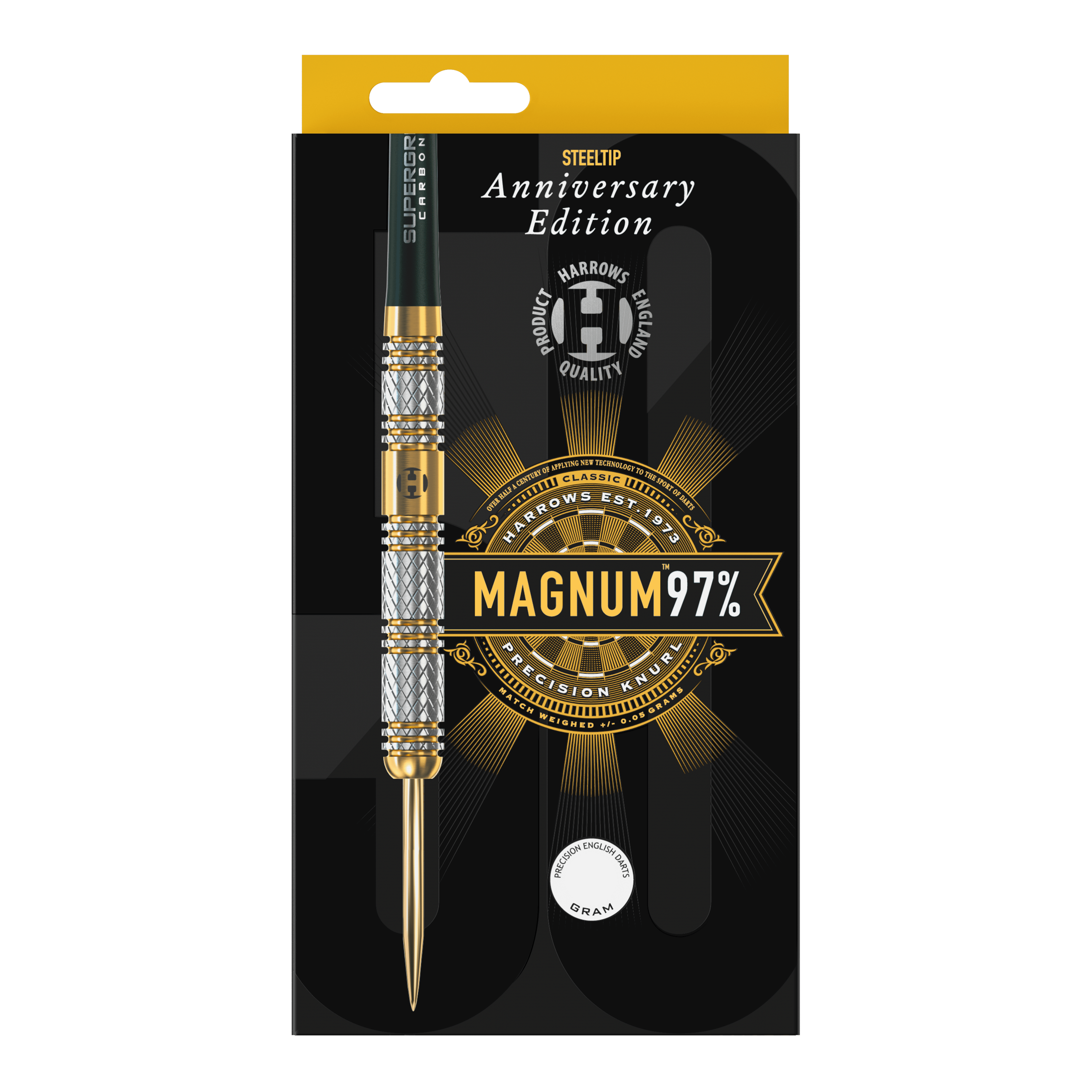 Fléchettes en acier Magnum édition anniversaire Harrows Das Bild zeigt eine Verpackung für einen Steeldart der Marke Harrows, Anniversary Edition. Auf der Verpackung steht "MAGNUM 97%" und das Design ist in Schwarz und Gold gehalten.