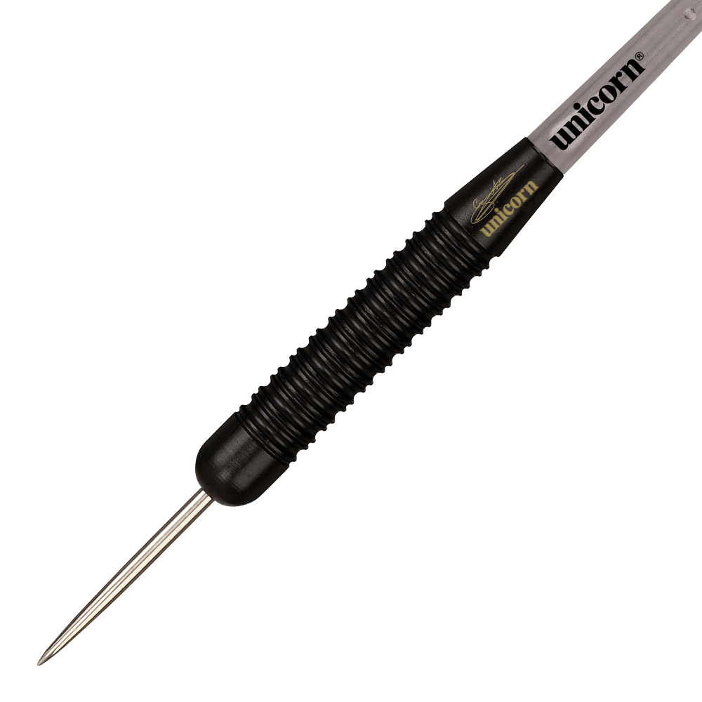 27661_Unicorn_Black_Brass_Gary_Anderson_V1_Steeldarts_2 Das Bild zeigt den Unicorn Black Brass Gary Anderson V1 Steeldart. Der Dart hat eine schwarze, geriffelte Oberfläche und eine silberne Spitze.