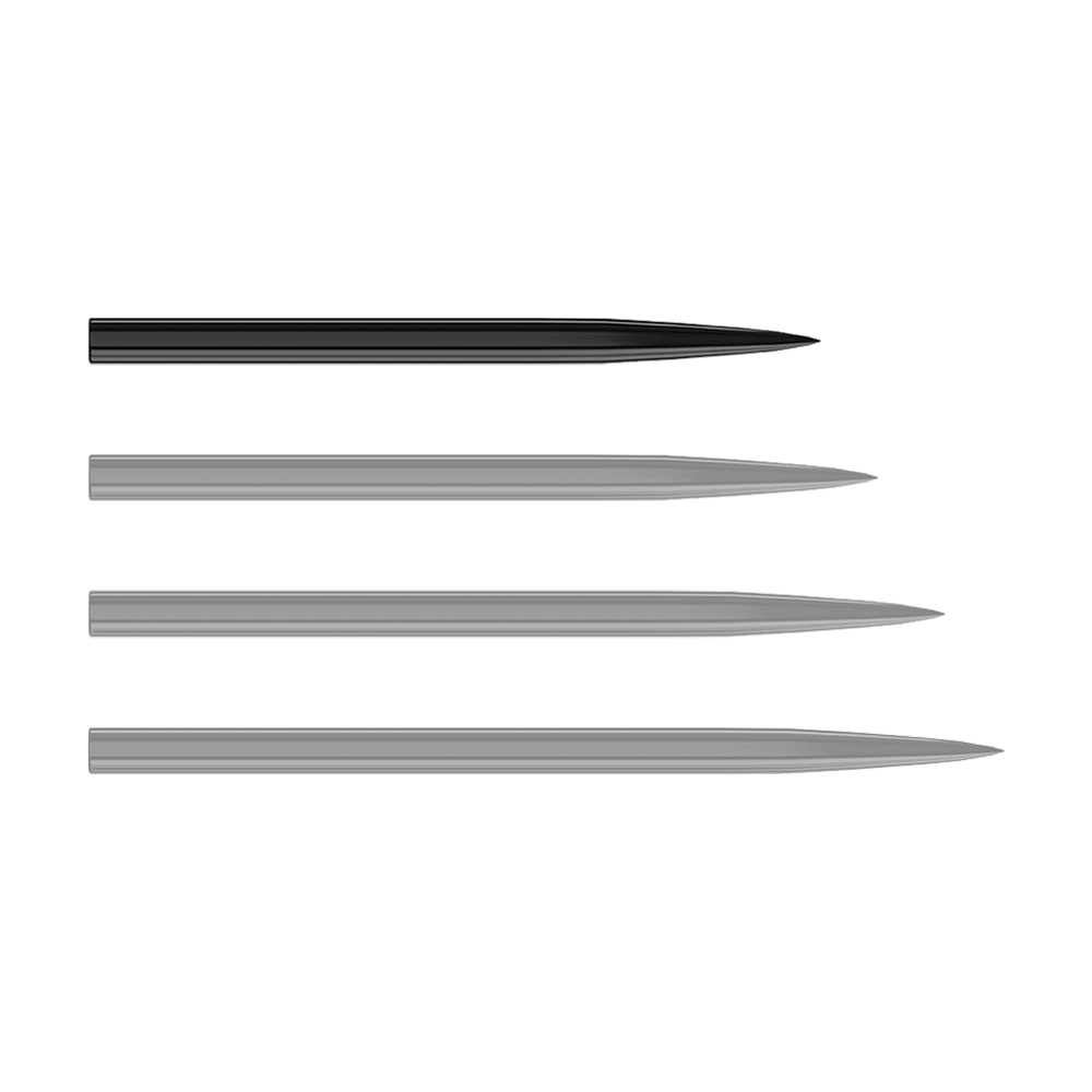 Pointes de fléchettes en acier Harrows - noires Auf dem Bild sind vier schwarze Steeldartspitzen zu sehen, die nebeneinander liegen. Sie sind schlank und jeweils an einem Ende spitz zulaufend.