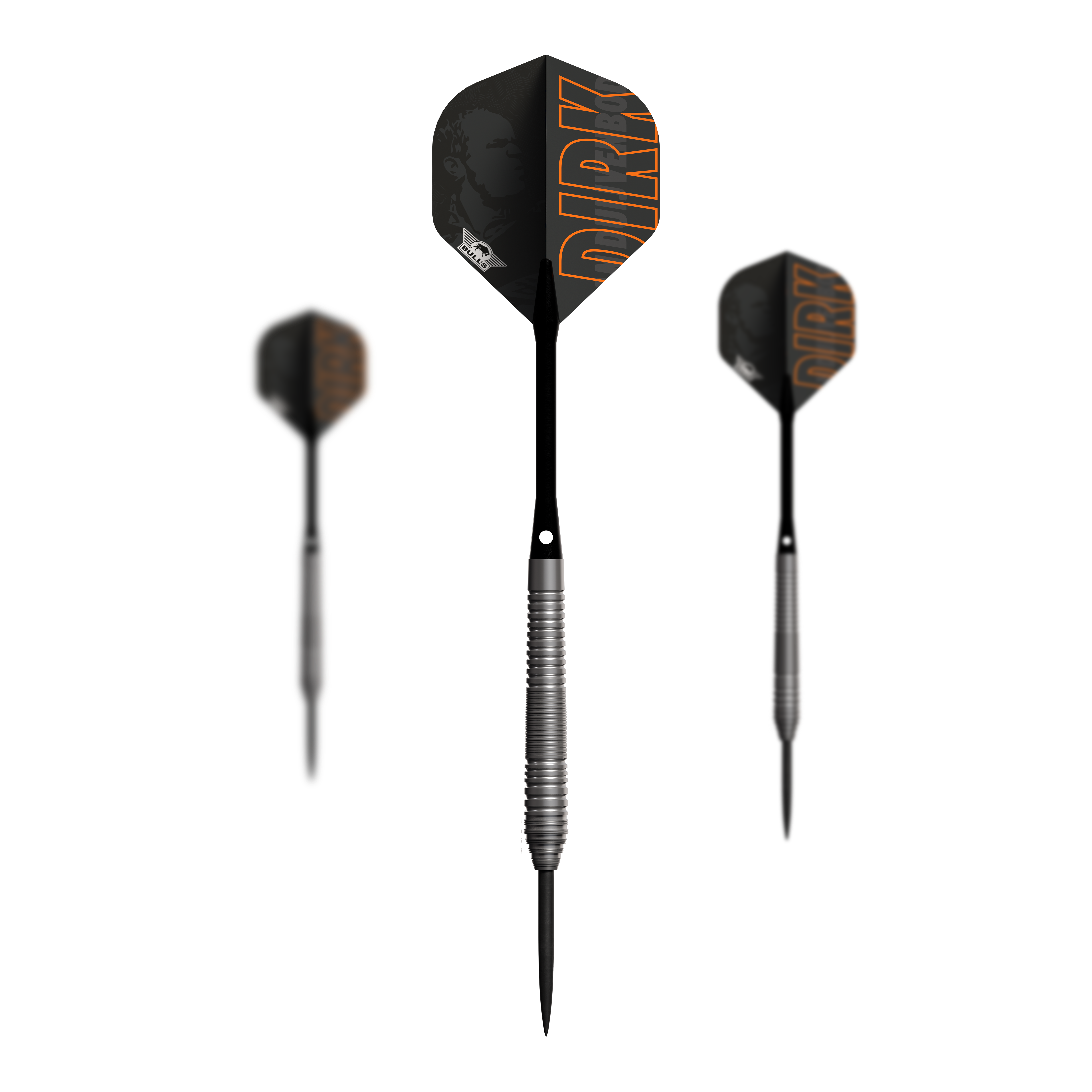 Bulls NL Dirk Van Duijvenbode 80 fléchettes en acier Das Bild zeigt drei Steeldarts des Modells "Bulls NL Dirk Van Duijvenbode 80". Die Darts haben schwarze Flights mit dem Schriftzug "DIRK" in orange und silberne, gerillte Griffe.