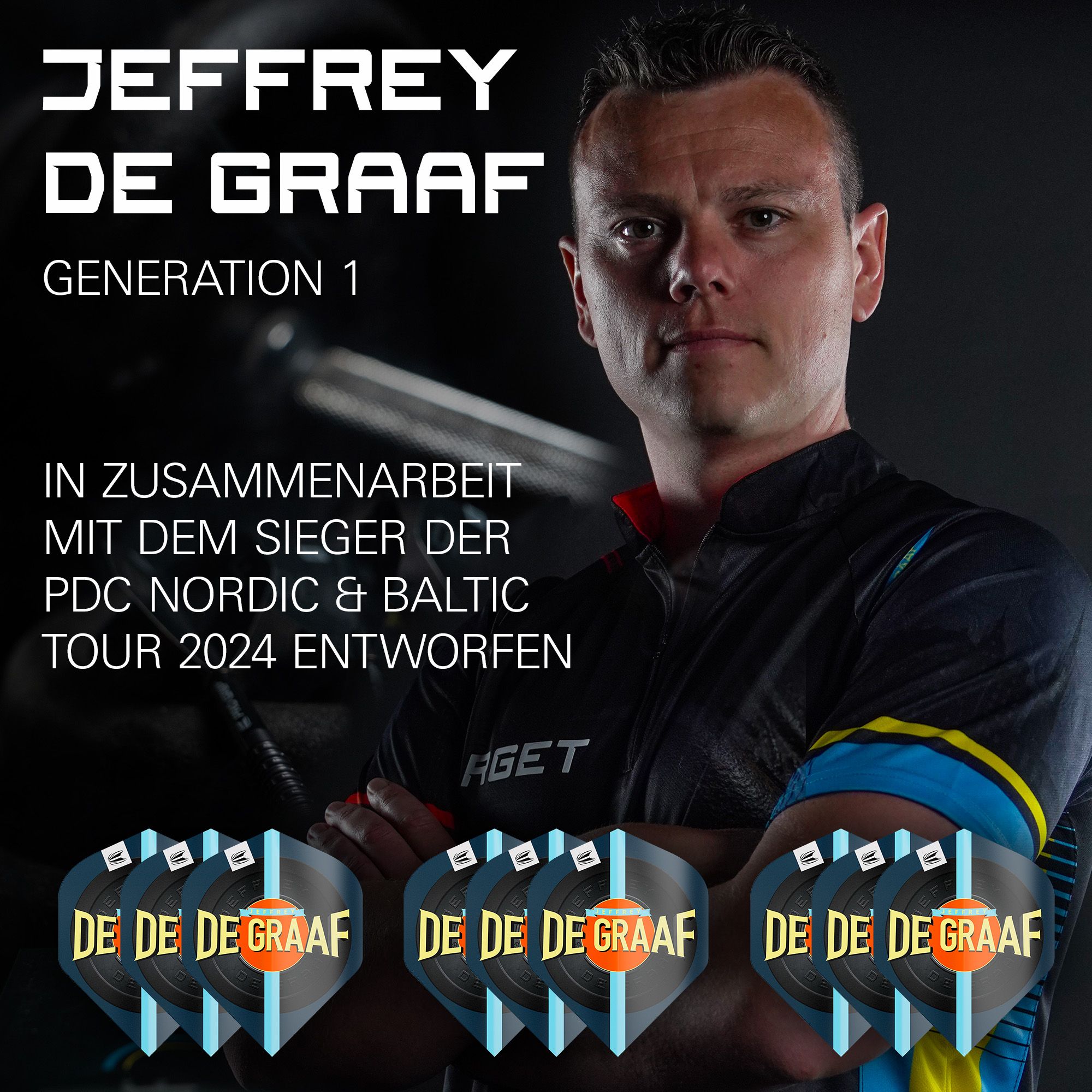 Ailettes standard Target Pro Ultra Jeffrey De Graaf GEN1 n°2 - 3 jeux Das Bild zeigt Jeffrey de Graaf neben dem Produkt "Target Pro Ultra Jeffrey De Graaf GEN1 No2 Standard Flights - 3 Sets". Unten im Bild sind die drei Sätze der Flights mit dem Aufdruck "DE GRAAF" zu sehen.