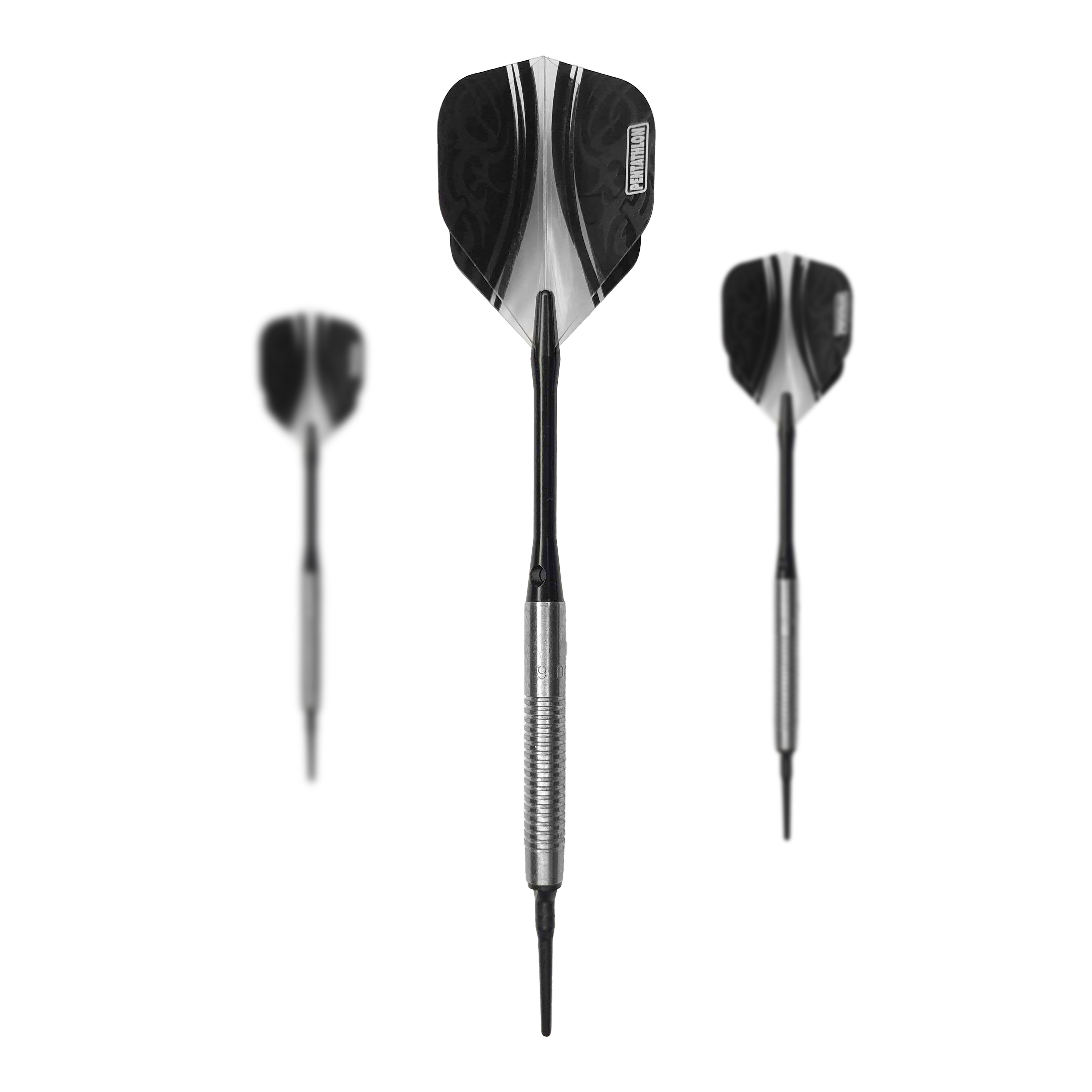 Fléchettes souples McDart 85 Tungstène V21 - 18,5 g Das Bild zeigt drei Softdarts des Produkts "McDart 85er Tungsten V21 Softdarts - 18,5g". Die Darts haben silberne Barrels und schwarze Flights.