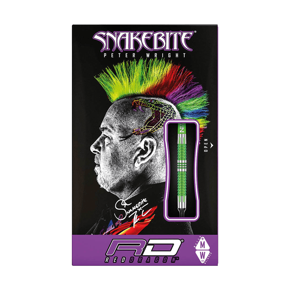RD1917-Red-Dragon-Peter-Wright-Snakebite-Mamba-2-Softdarts-3 Die Verpackung zeigt die „Red Dragon Peter Wright Snakebite Mamba 2 Softdarts“. Auf dem Cover ist ein Mann mit buntem Irokesenschnitt und einer gezeichneten Schlange zu sehen.