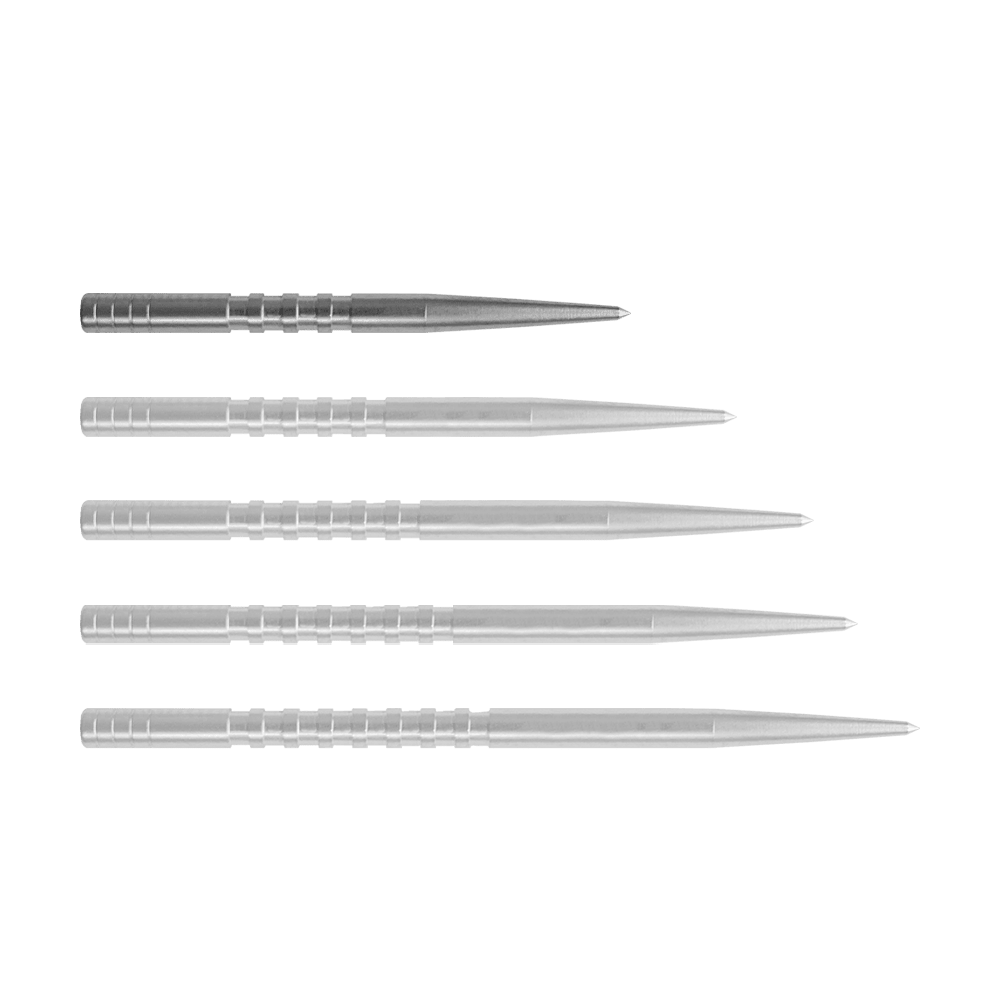 Pointe de fléchette Condor Beak Point avec pointes coupées Auf dem Bild sind fünf silberne Dartspitzen nebeneinander zu sehen. Sie haben eine gerade Form mit feinen Rillen im hinteren Bereich und einer spitzen Vorderseite.