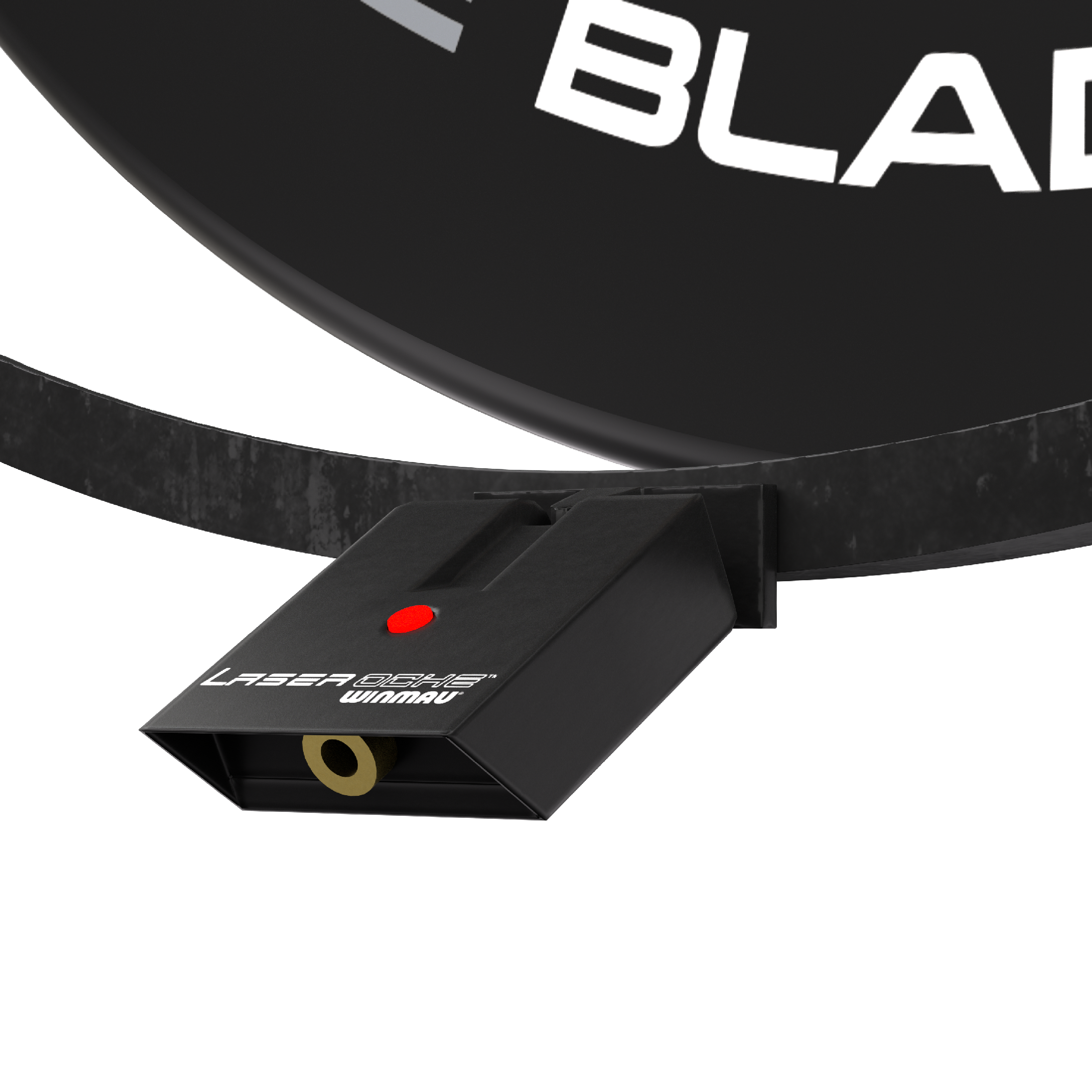 Ensemble d'accessoires plasma Winmau Das Bild zeigt das Winmau Plasma Zubehör Set, das an einem Dartboard befestigt ist. Sichtbar ist ein schwarzes Gerät mit der Aufschrift "Laser Oche Winmau" und einem roten Knopf.