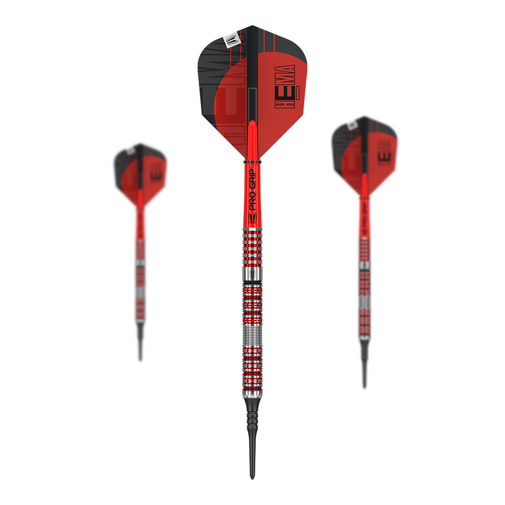 Target Hema 10 fléchettes souples Das Bild zeigt drei Softdarts des Produkts "Target Hema 10". Die Darts sind in Rot und Silber gestaltet und haben schwarze Spitzen.