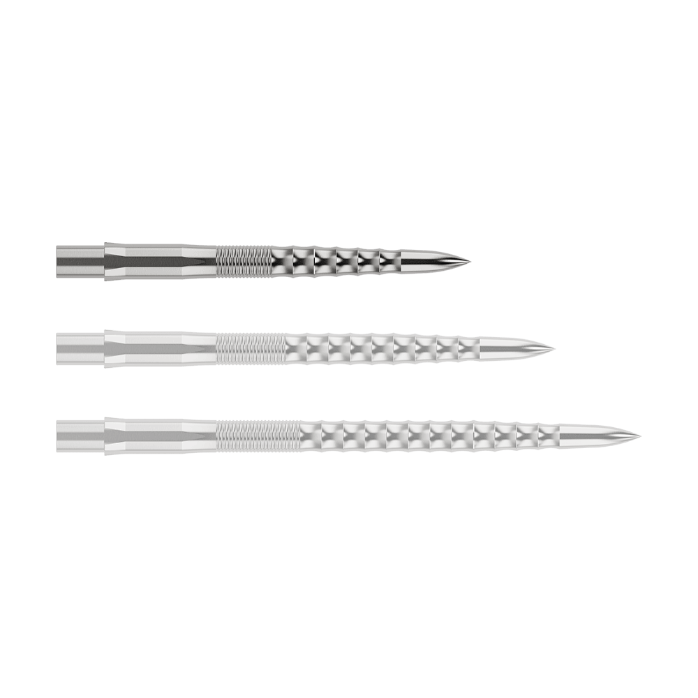 Embouts de fléchettes Mission Caliburn EVO - Ripple - Argent Das Bild zeigt drei silberne Steeldartspitzen, die nebeneinander liegen. Sie haben eine geriffelte Struktur und laufen vorne spitz zu.