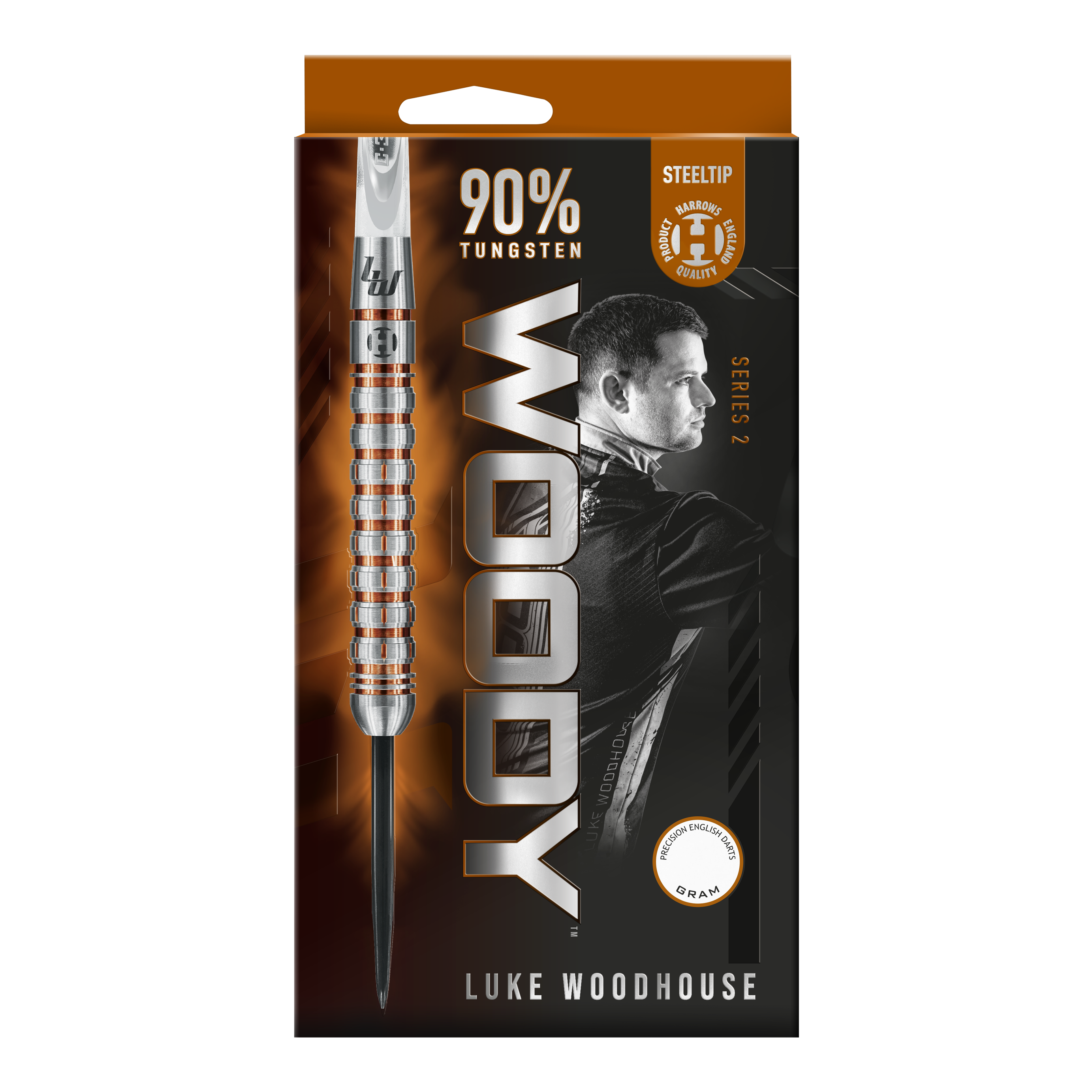 Fléchettes en acier Luke Woodhouse série 2 de Harrow Das Bild zeigt die Verpackung der Harrows Luke Woodhouse Series 2 Steeldarts. Auf der Vorderseite sind ein Dartpfeil, der Name "WOODY" und ein Bild von Luke Woodhouse zu sehen.