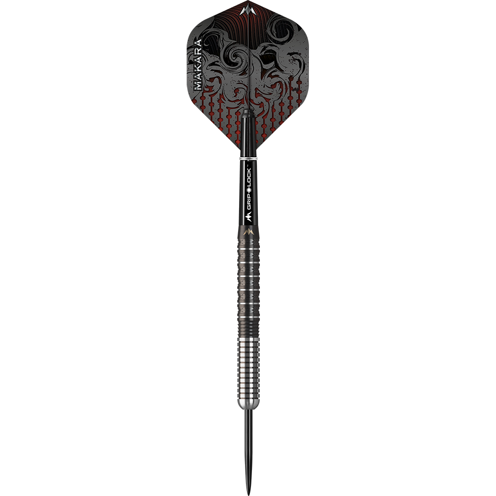 Dies ist ein Steeldart des Modells "Mission Makara M1". Der Dart hat ein auffälliges Design mit schwarzen und roten Mustern auf dem Flight und einem silber-schwarzen Griff.