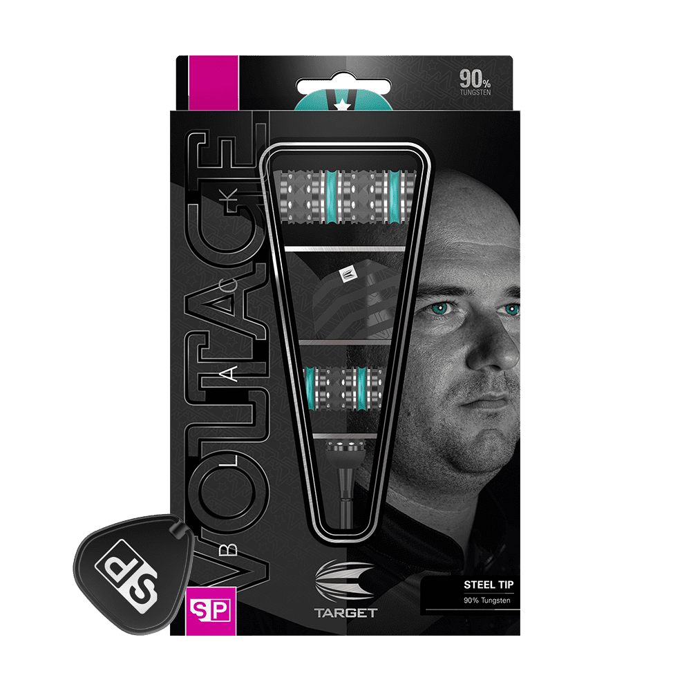 190209_Target_Rob_Cross_Black_Edition_2023_Swiss_Point_Steeldarts_3 Die Abbildung zeigt eine Verpackung mit Steeldarts der Marke Target, Modell "Voltage". Auf der Verpackung ist das Gesicht eines Mannes abgebildet und die Darts haben blaue Akzente.