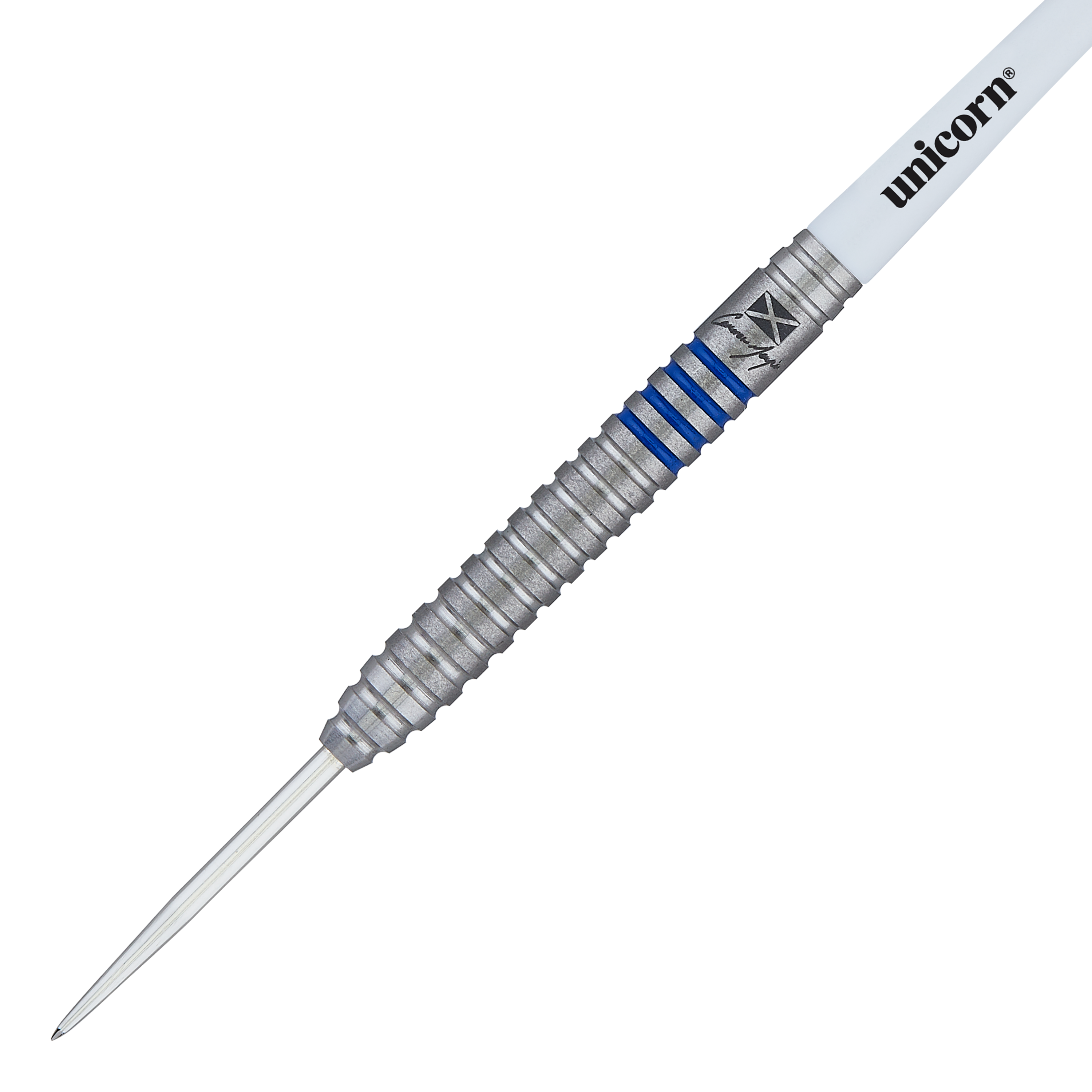Fléchettes en acier Unicorn Contender Cameron Menzies - 23 g Das Bild zeigt einen Unicorn Contender Camerion Menzies Steeldart mit einem Gewicht von 23g. Der Dart hat blaue Ringe und einen silbernen, geriffelten Griff.