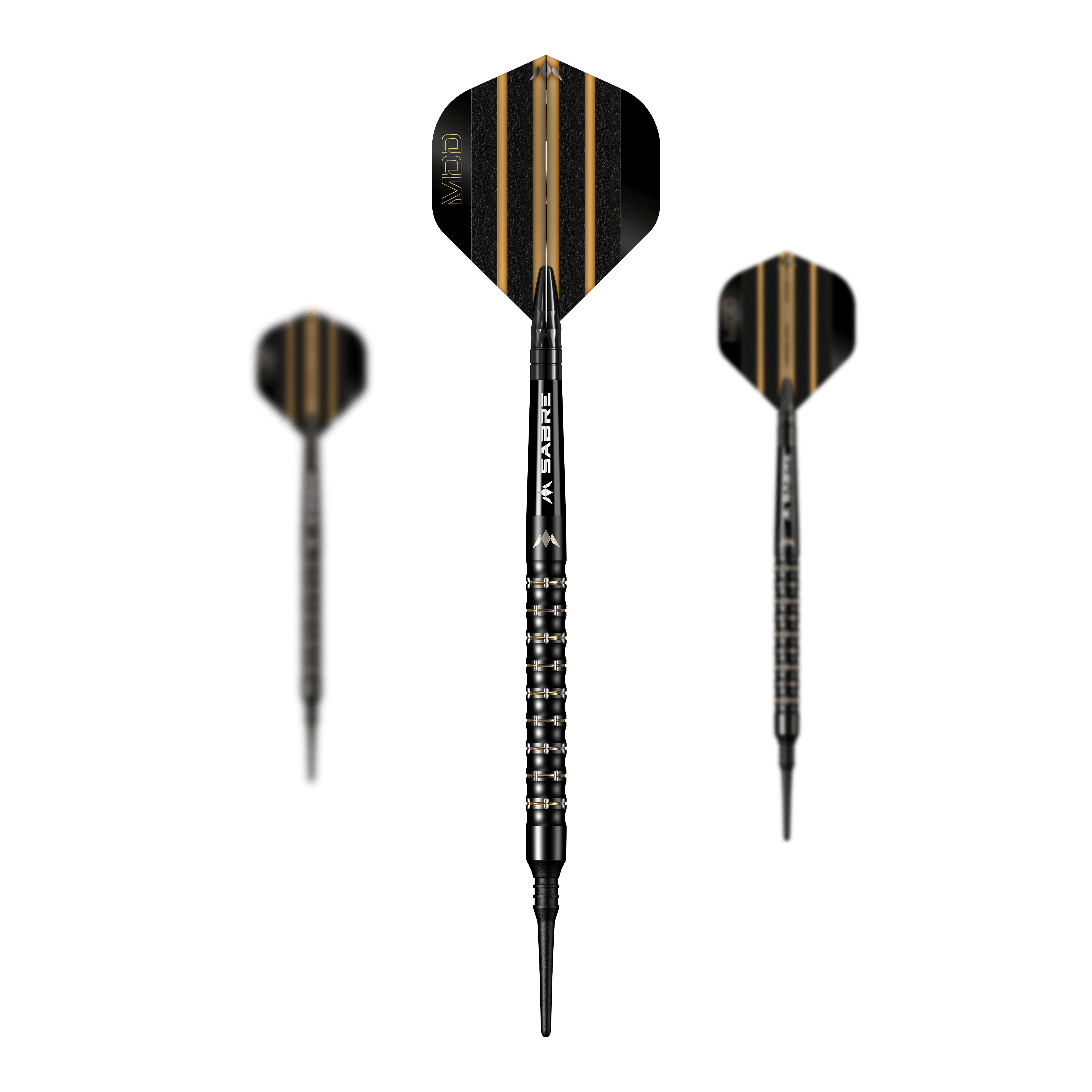 Fléchettes souples Mission Mike De Decker MDD Black Gold - 20 g Das Bild zeigt drei Softdarts des Modells „Mission Mike De Decker MDD Black Gold“ mit einem Gewicht von 20g. Die Darts sind schwarz mit goldenen Streifen auf den Flights und haben ein modernes, edles Design.