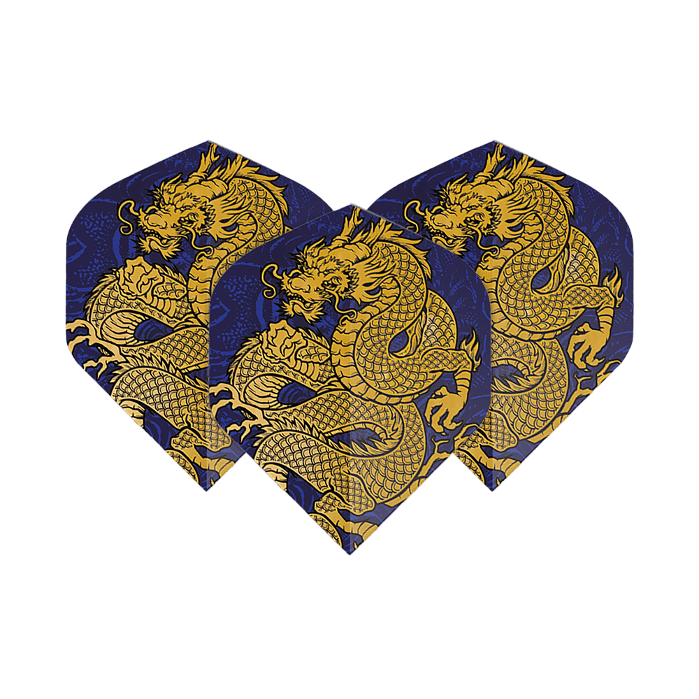 Vols de Pentathlon Dragon bleu Auf dem Bild sind drei Dartflights mit einem auffälligen goldenen Drachendesign auf dunkelblauem Hintergrund zu sehen. Es handelt sich um die "Pentathlon Dragon 4 Standard Flights".