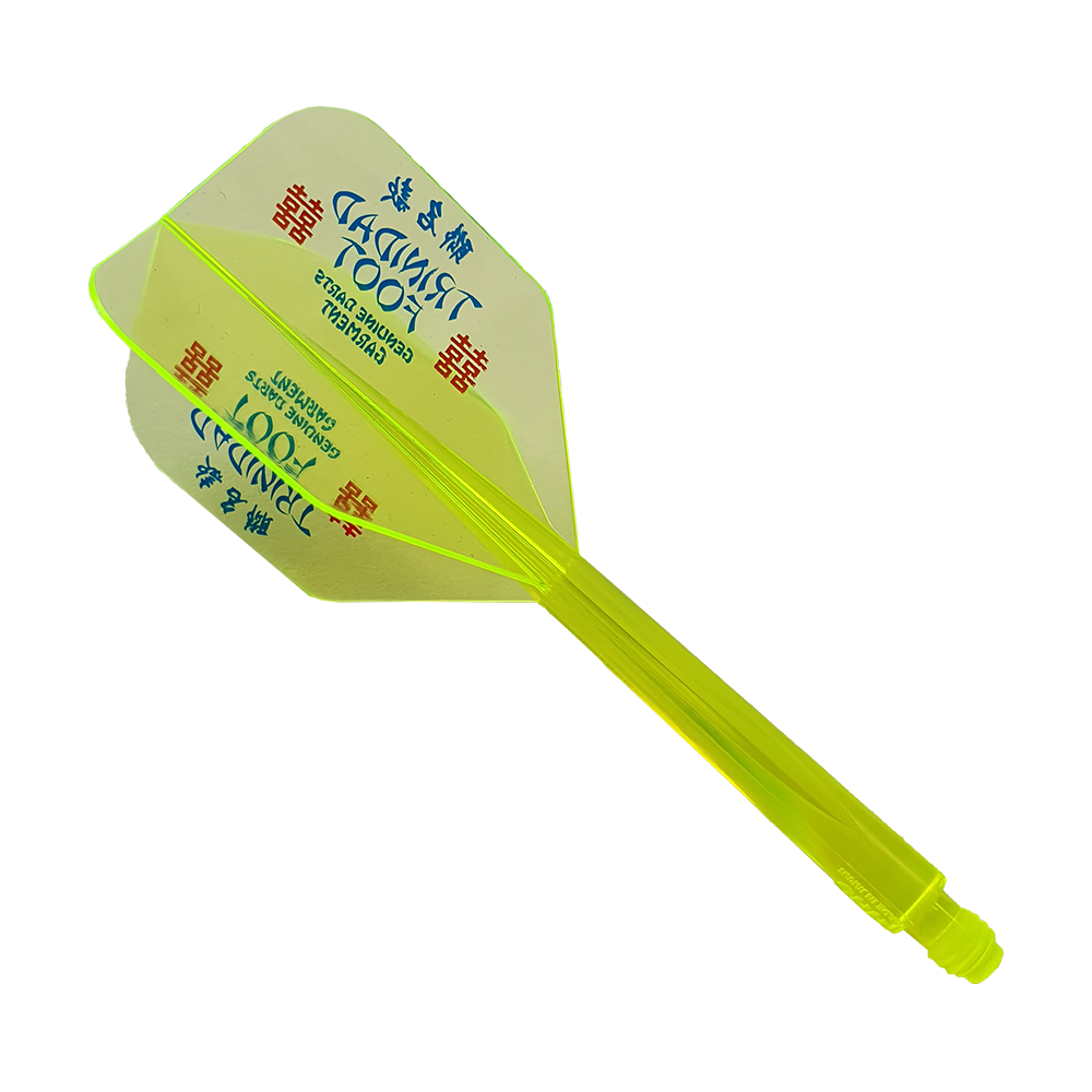 CO-0201_Condor_Axe_TrinidadFoot_Neon_Small_Flights_1 Das Bild zeigt das Produkt „Condor Axe Trinidad Foot Neon Flight-System Small“. Es ist ein neongelbes Dart-Flightsystem mit Aufschrift in Blau und Rot.