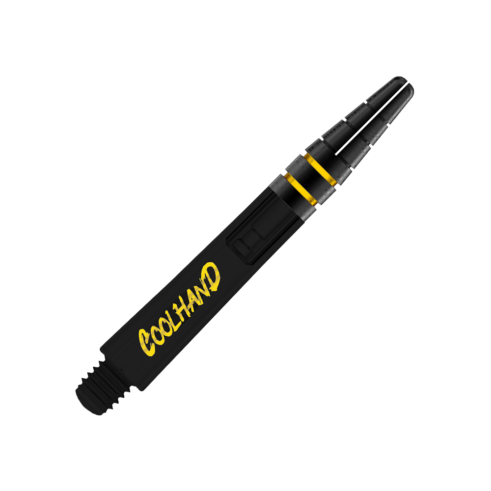 Das Bild zeigt einen schwarzen Dart-Schaft mit gelben Akzenten. Auf dem Schaft steht das Wort "COOLHAND" in gelber Schrift.