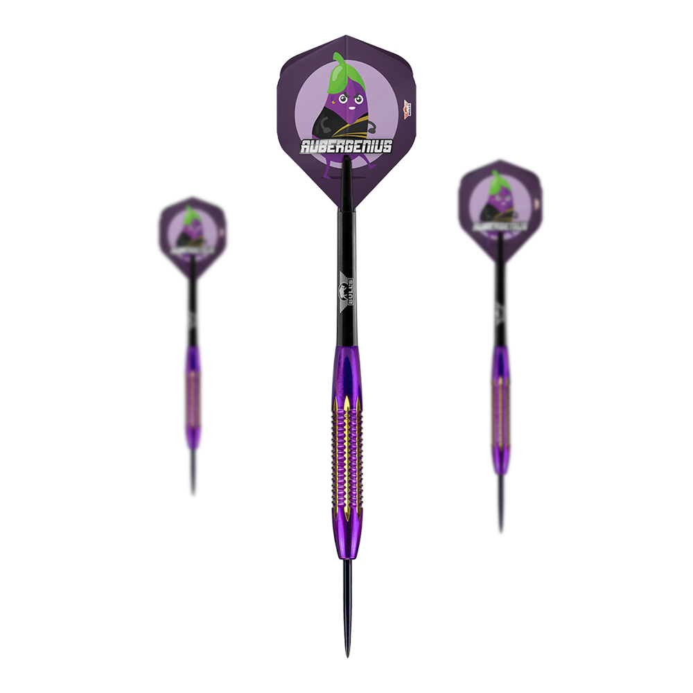 BullsNL Dirk Van Duijvenbode Fléchettes en acier avec revêtement en laiton - 21 g Das Bild zeigt drei Steeldarts des Modells "BullsNL Dirk Van Duijvenbode Shell Coated Brass Steeldarts - 21g". Die Darts sind lila-gelb und haben Flights mit einem Cartoon-Auberginenmotiv und dem Schriftzug "AUBERGENIUS".