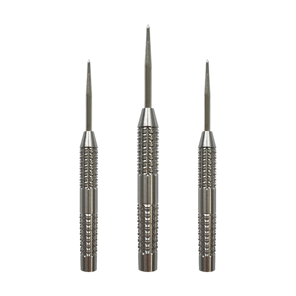 Canons en acier McDart SilverGrip Das Bild zeigt drei silberne Steeldart-Barrels der Marke McDart SilverGrip. Sie sind aus Metall gefertigt und haben eine strukturierte Griffoberfläche.