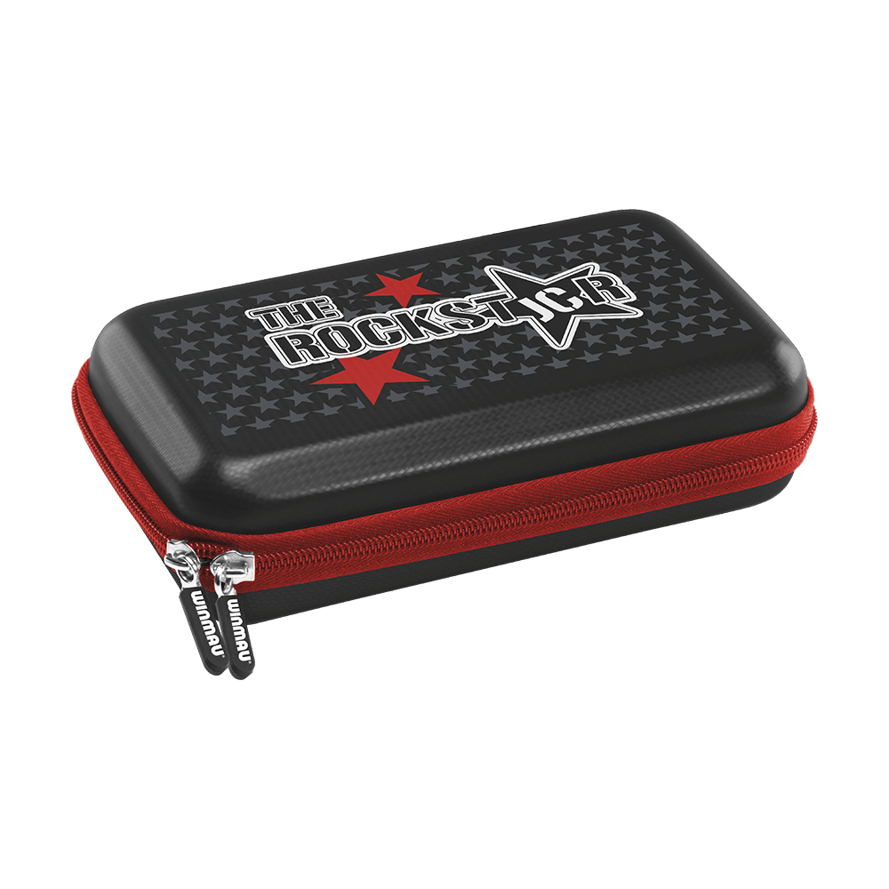 8422_Winmau_Joe_Cullen_Tour_Edition_Dartcase_1 Dies ist das Winmau Joe Cullen Tour Edition Dartcase. Das Etui ist schwarz mit rotem Reißverschluss und hat das Design "The Rockstar" auf dem Deckel.