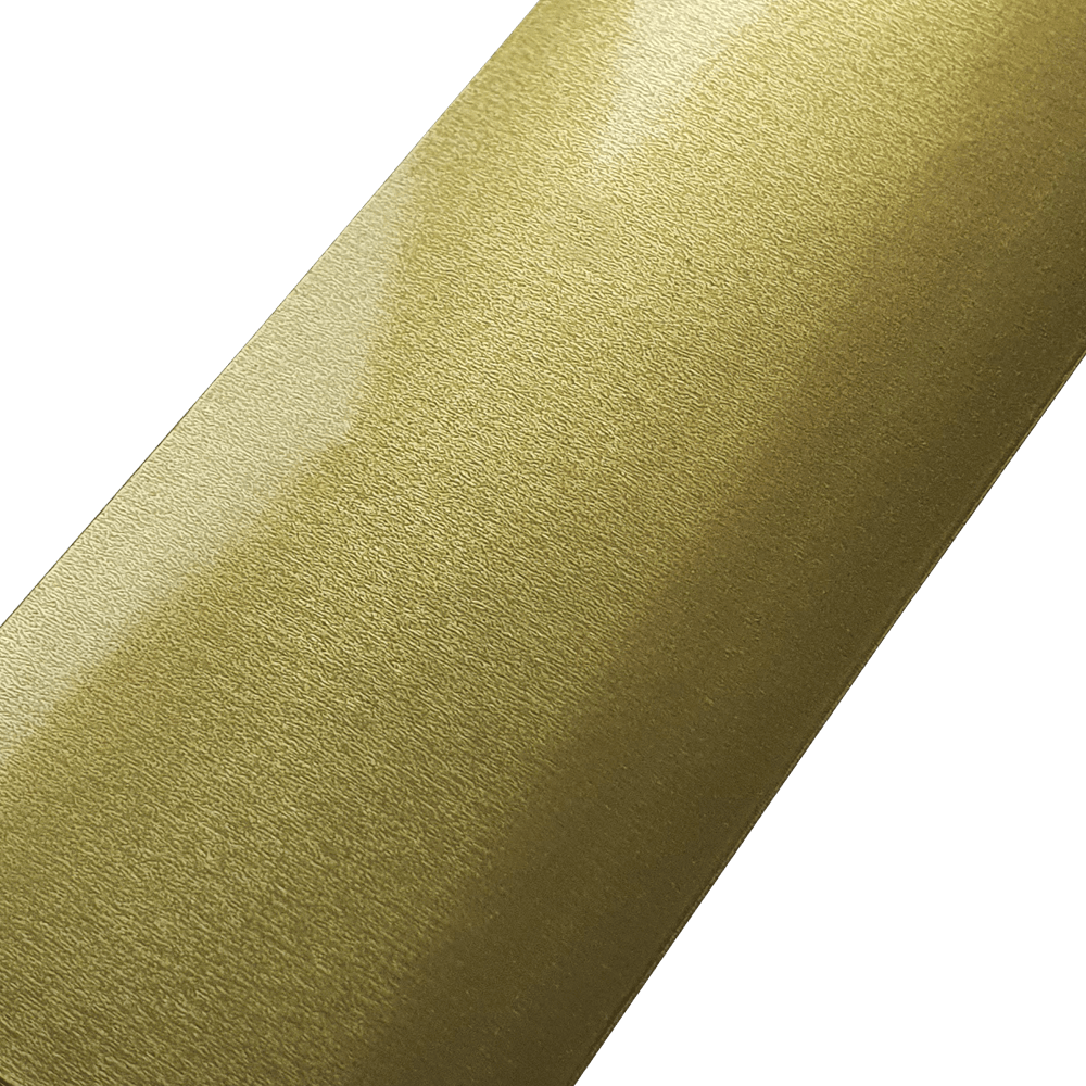 P-Schild_McDart_Pokalschild_mit_Wunschtext_5 Das Bild zeigt eine goldene Pokalschild-Platte mit gebürsteter Oberfläche. Auf diesem Schild kann ein individueller Wunschtext eingraviert werden.