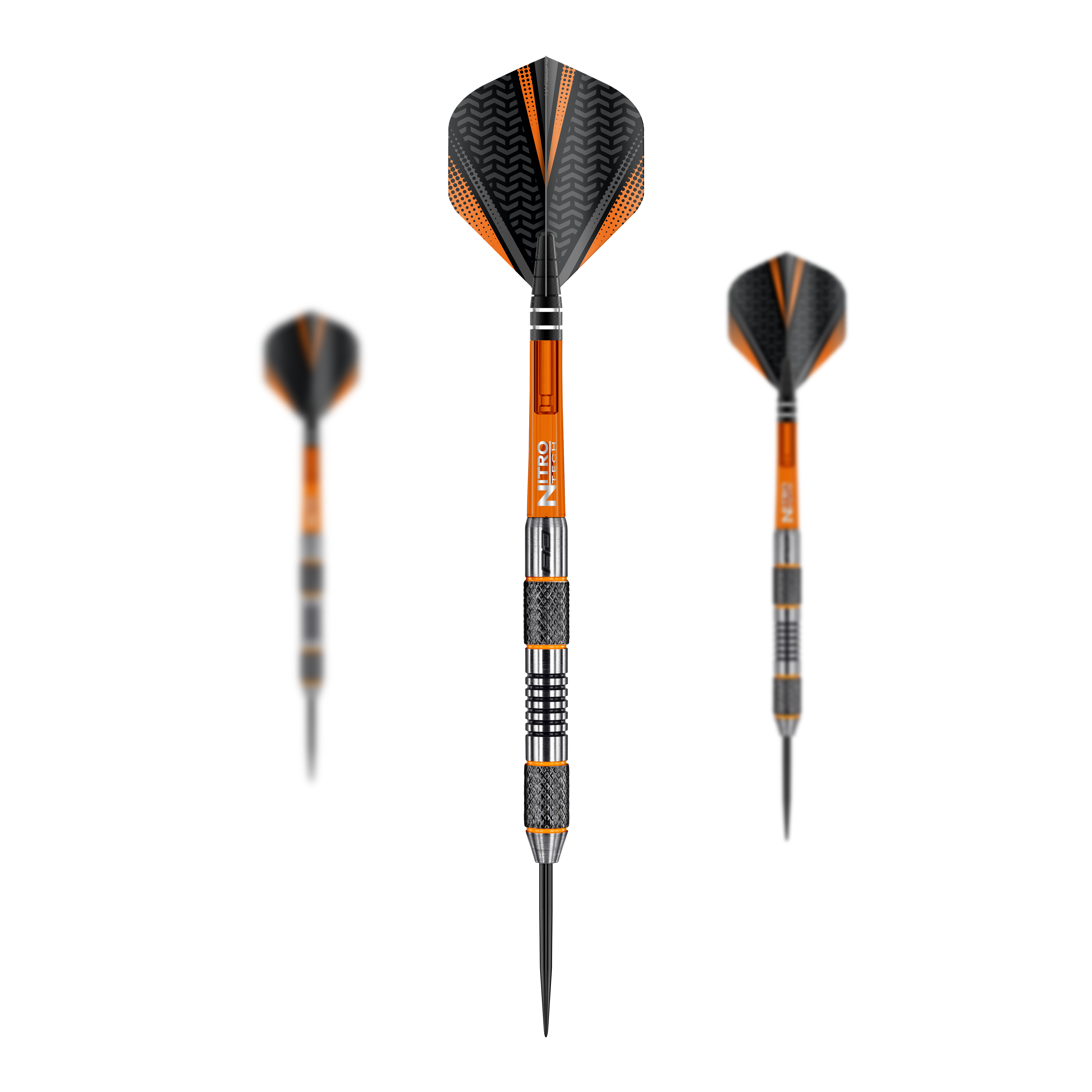 Fléchettes Red Dragon Amberjack 5 en acier - 24 g Das Bild zeigt die Steeldarts "Red Dragon Amberjack 5" mit einem Gewicht von 24g. Die Darts sind überwiegend orange und schwarz mit silbernen Details gestaltet.