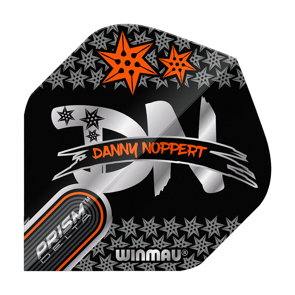 Das Bild zeigt ein Dart-Flight mit dem Namen "Winmau Prism Delta Danny Noppert Black Signature No2 Standard Flights". Auf dem schwarzen Flight sind silberne und orangefarbene Sterne sowie der Name von Danny Noppert in orange geschrieben.
