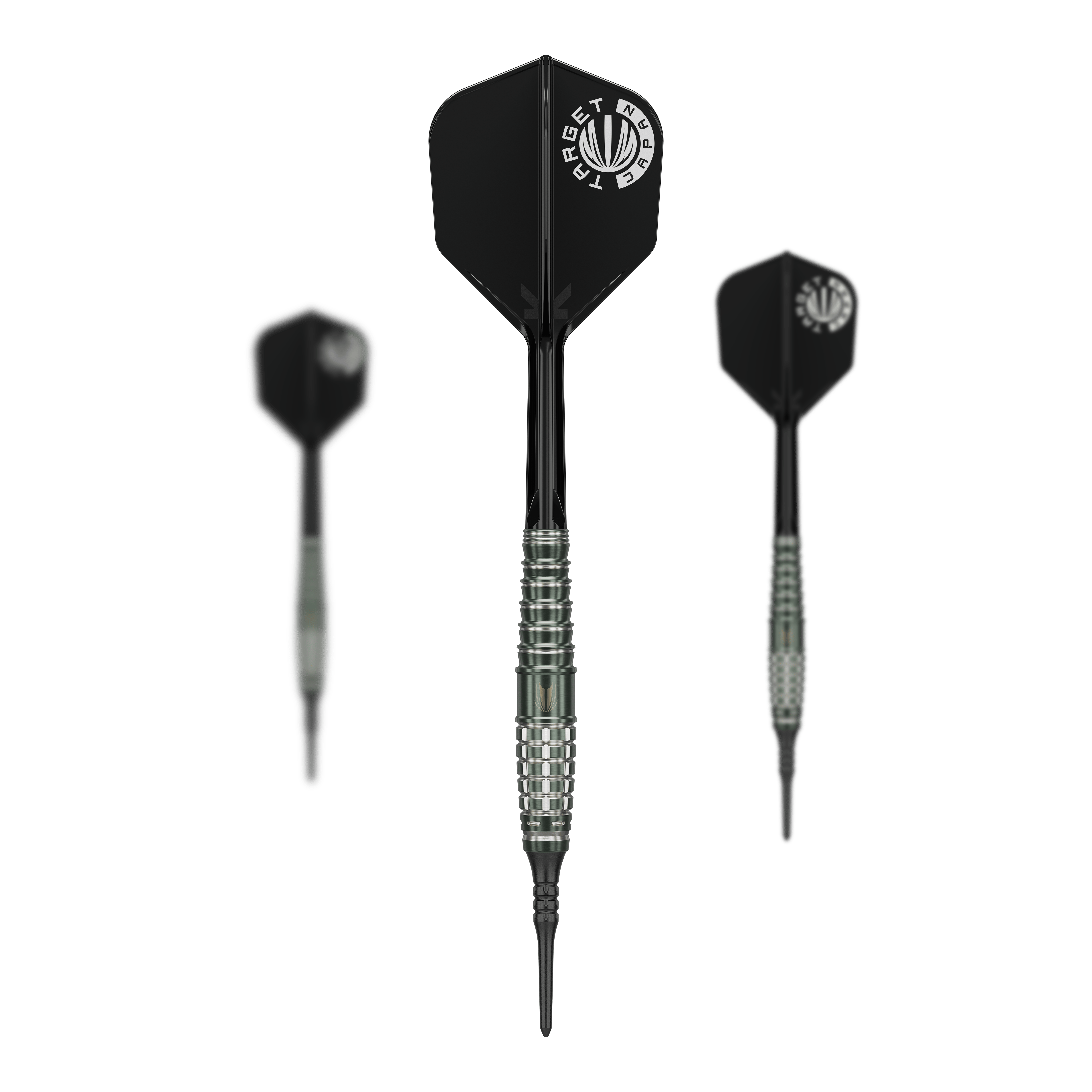 Fléchettes souples Target Japan Akito Yamagata Scream GEN1 - 19 g Das Bild zeigt drei Softdarts mit schwarzem Flight und silbernem Griffbereich. Auf dem mittleren Dart steht "TARGET JAPAN" geschrieben.
