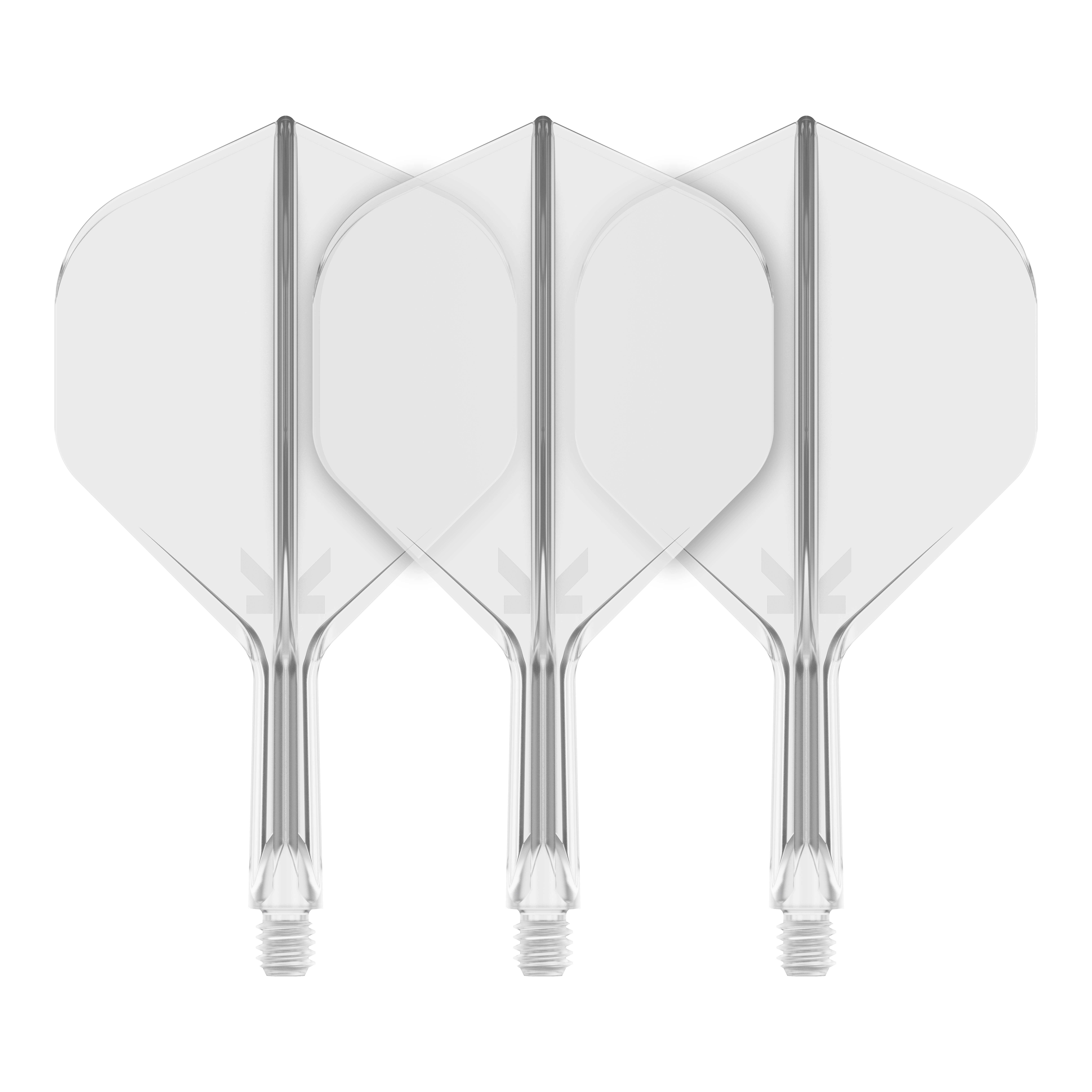 Système de vol standard Target K-Flex No2 - Transparent Auf dem Bild sind drei transparente Dart-Flights mit Standardform zu sehen. Sie sind nebeneinander angeordnet und haben klare, glatte Kanten.