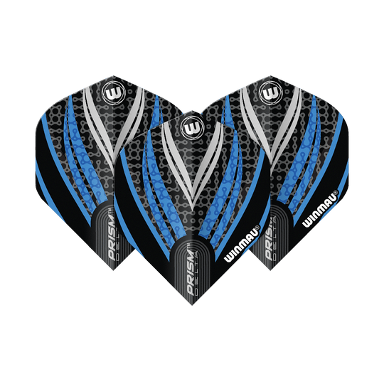 Das Bild zeigt drei Dart-Flights des Modells "Winmau Prism Delta" in Schwarz, Weiß und Blau. Die Flights haben ein modernes, gemustertes Design mit den Markenaufschriften "Winmau" und "Prism Delta".