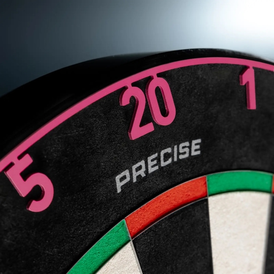 Cible de fléchettes Precise 180 Endorphine Steel avec anneau numéroté - Rose cyber Zu sehen ist das Precise 180 Endorphine Steeldartboard mit Nummernring in der Farbe Cyber Pink. Dieses Board bietet präzises Werfen und modernes Design.