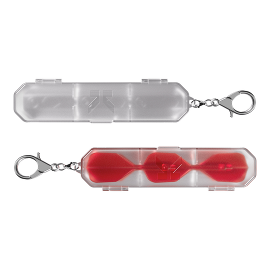 Coffret de vol Target K-Flex K-Case Das Bild zeigt zwei Target K-Flex K-Case Flightboxen mit transparenter Hülle. Eine Box enthält rote Dartflights, die durch das Kunststoffgehäuse sichtbar sind.