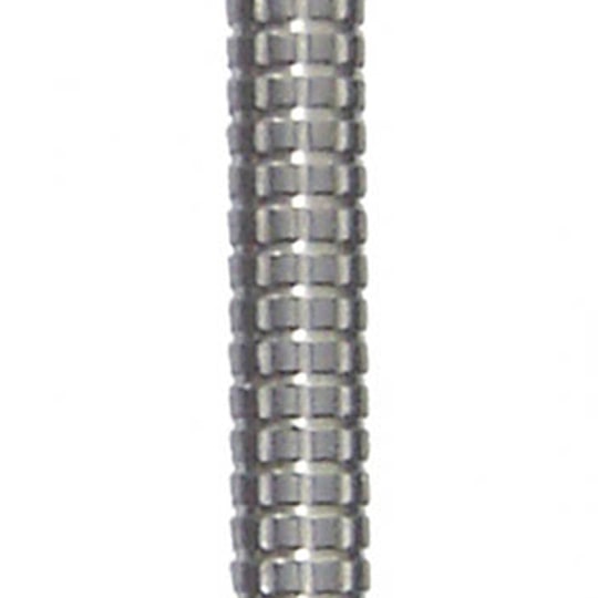 mg15200c57157885 Das Bild zeigt einen silbernen Dart-Barrel mit einem geriffelten Griffmuster. Es handelt sich um das Produkt "McDart Mega Grip 85% Tungsten".