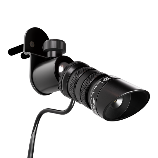 Das Bild zeigt das Produkt "Target MOD Laser Oche". Es handelt sich um ein schwarzes Lasergerät mit Wandhalterung und Kabel.