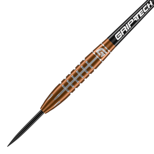 Fléchettes GOAT Quarterback V2 en acier tungstène - 24 g Der GOAT Quarterback V2 Tungsten Steeldart wiegt 24 Gramm und hat ein auffälliges, gerilltes Design. Auf dem Schaft steht das Wort "GRIPTECH" geschrieben.
