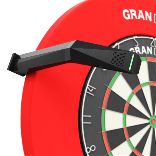 Système de pointage automatique GranDarts Gran Eye GEN2 Steeldart Das Bild zeigt das GranDarts GranEye Steeldart Auto-Scoring-System, das über einem Dartboard installiert ist. Das schwarze Gerät erkennt automatisch die Treffer auf der Dartscheibe und wertet sie aus.