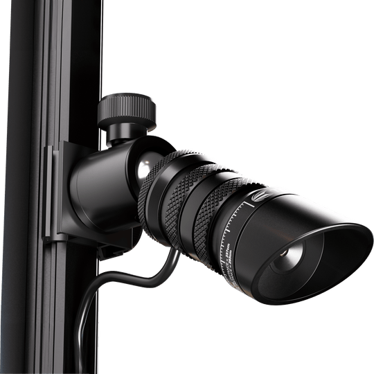 Auf dem Bild ist das Produkt 'Target MOD Laser Oche' zu sehen. Es handelt sich um ein modernes, schwarzes Lasermodul zur Markierung der Abwurflinie beim Dartspielen.