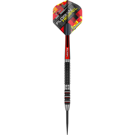 1491_Winmau_Florian_Hempel_Steeldarts_1G3YwsoP24rN5U Das Bild zeigt einen "Winmau Florian Hempel Steeldart". Der Dart ist schwarz, silber und rot gestaltet, und auf dem Flight steht der Name "Florian Hempel".