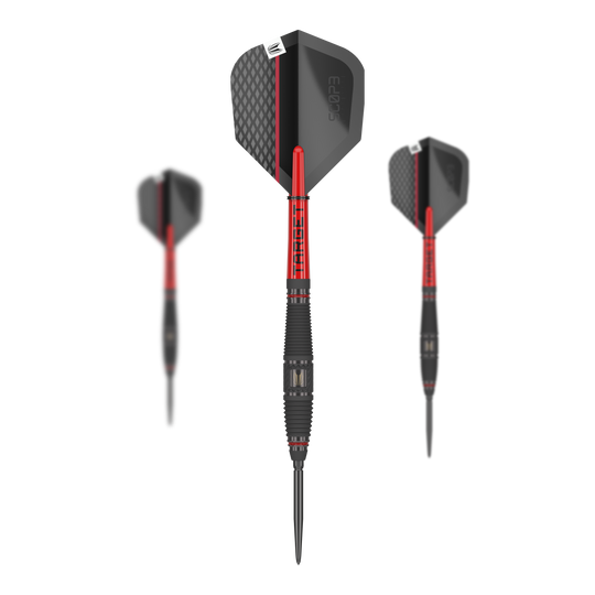 Fléchettes en acier Target Scope 03 Swiss Point Das Bild zeigt drei Steeldarts des Produkts "Target Scope 03 Swiss Point". Die Darts sind schwarz und rot gestaltet und haben ein modernes, sportliches Design.