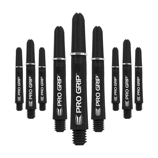 Das Bild zeigt neun schwarze Pro Grip Shafts für Dartpfeile in drei unterschiedlichen Längen. Die Shafts sind mit dem weißen Schriftzug "PRO GRIP" und einem Blatt-Symbol bedruckt.