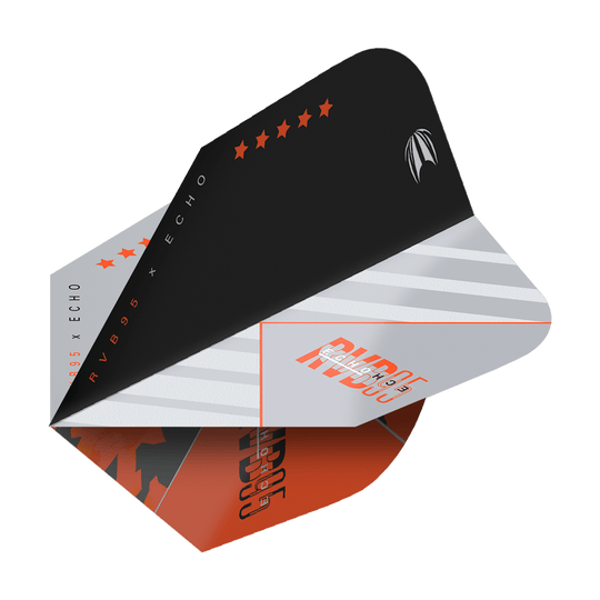 Das Bild zeigt das Produkt "Target Pro Ultra RvB95 X Echo Ten-X Flights". Die Dart-Flights sind in Schwarz, Weiß und Orange gestaltet und tragen verschiedene grafische Elemente und Schriftzüge.