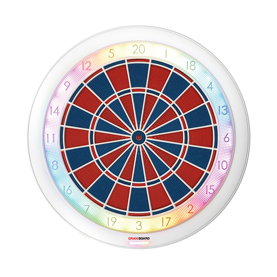 Das Bild zeigt das GranBoard 132 Elektronisches Dartboard mit Hybrid Pro Dartboardständer. Es handelt sich um ein Dartboard-Set, das für Spieler entwickelt wurde.