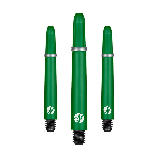 Tiges en carbone Shot Koi - Vertes Auf dem Bild sind drei grüne Dartschäfte mit schwarzen Gewinden zu sehen. Sie haben silberne Ringe und ein weißes Logo am unteren Ende.