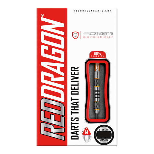 Fléchettes Red Dragon Amberjack 5 en acier - 24 g Die Abbildung zeigt die Verpackung der "Red Dragon Amberjack 5 Steeldarts - 24g". Auf der Packung sind ein sichtbarer Dartpfeil und die Aufschrift "Darts That Deliver" zu sehen.