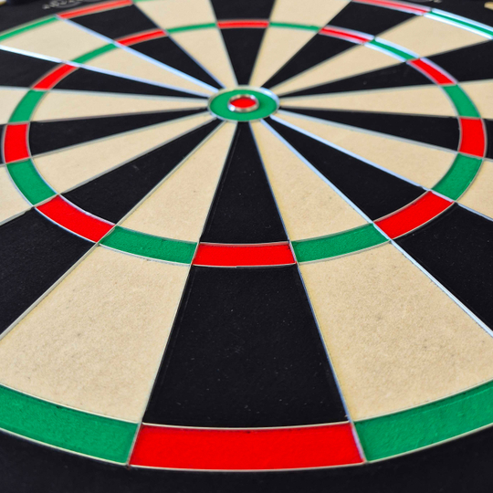 Cible de fléchettes en acier Bulls NL Advantage 8 Abgebildet ist das Bulls NL Advantage 8 Steeldartboard. Das Dartboard bietet professionelle Qualität für das Dartspiel.