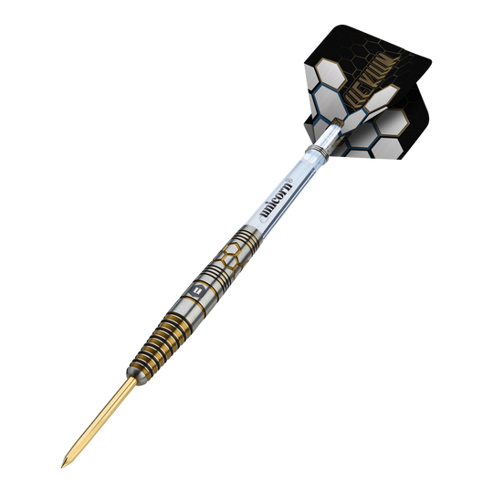 Fléchettes en acier Unicorn Hexium Style 03 or et noir Unicorn Hexium Style 03 Gold & Black Steeldarts sind auf diesem Bild zu sehen. Das Design kombiniert schwarze und goldene Elemente auf den Steeldarts.