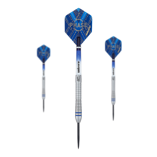 Gary Anderson, champion du monde de la phase 6 de la Unicorn Steeldarts Das Bild zeigt drei Steeldarts des Modells „Unicorn Phase 6 World Champion Gary Anderson“. Die Darts haben blaue Flights mit dem Schriftzug „Phase 6“ und silberne, gerillte Barrels.