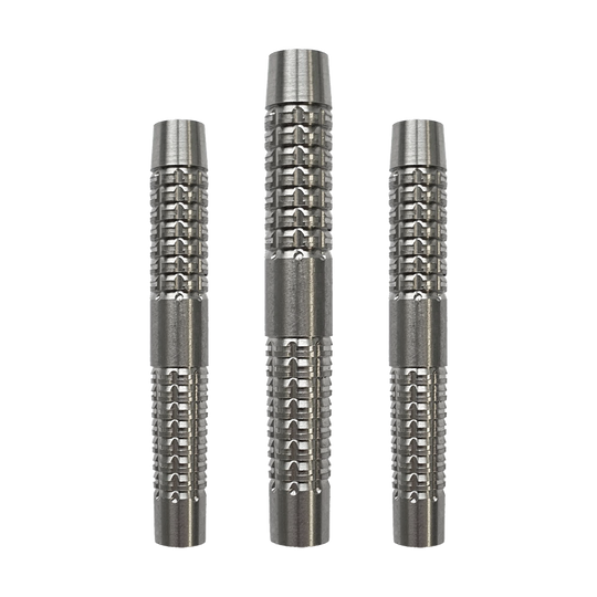 Corps de fléchettes souples McDart SilverGrip - 20 g Das Bild zeigt drei silberne Dart-Barrels der Marke McDart SilverGrip Softdart, jeweils mit einem Gewicht von 20 Gramm. Die Barrels haben eine strukturierte, griffige Oberfläche für besseren Halt.