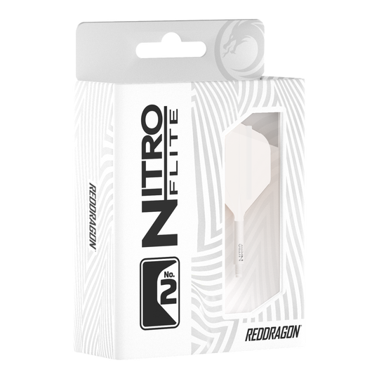 Hier sind die Red Dragon Nitroflite White Shaft White Flights No2 zu sehen. Sie sind für Dartpfeile gedacht und komplett in Weiß gestaltet.