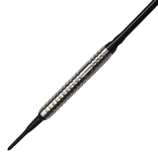 Fléchettes souples McDart 85 Tungstène V5 - 16 g Das Bild zeigt einen McDart 85er Tungsten V5 Softdart mit einem Gewicht von 16g. Der Dartpfeil hat einen silbernen, geriffelten Barrel und schwarze Spitzen.