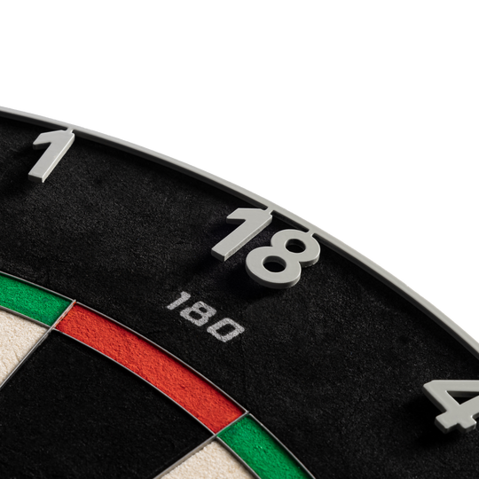 Cible de fléchettes Precise 180 Endorphine en acier avec anneau numéroté - Gris nordique Das Bild zeigt das Precise 180 Endorphine Steeldartboard mit Nummernring in der Farbe Nordic Grey. Es handelt sich um ein hochwertiges Dartboard für ambitionierte Spieler.